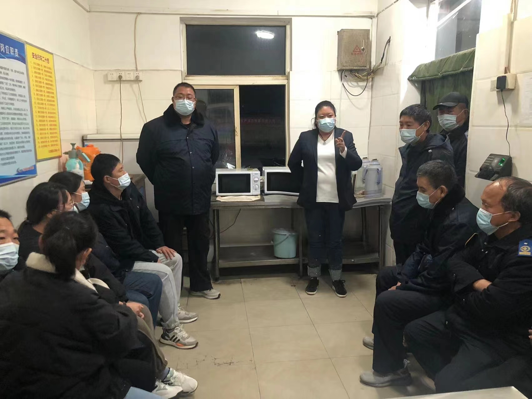 公交集團(tuán)公交事業(yè)一部多舉并措 積極開(kāi)展疫情防控工作 確保市民出行平安