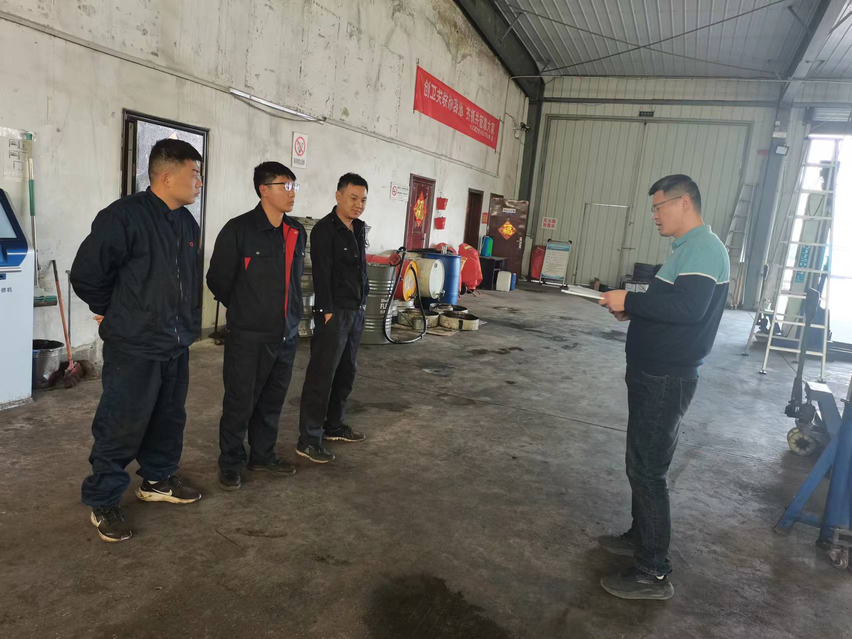 機務(wù)技術(shù)事業(yè)部組織開展三電專項檢查工作