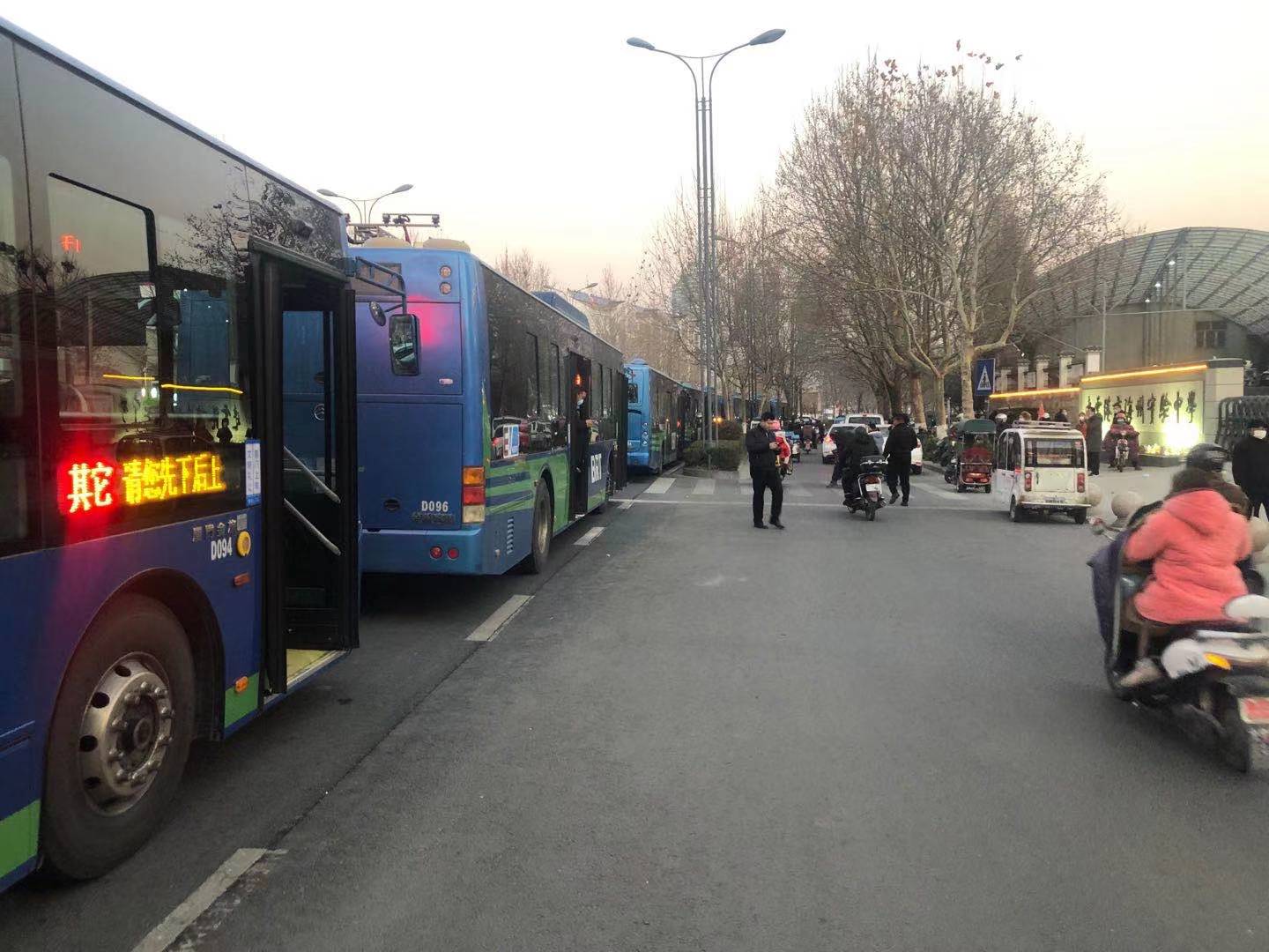 助力小高考，公交在行動