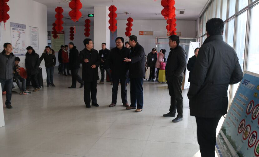 交通控股集團(tuán)領(lǐng)導(dǎo)檢查海通公交公司春運安全工作