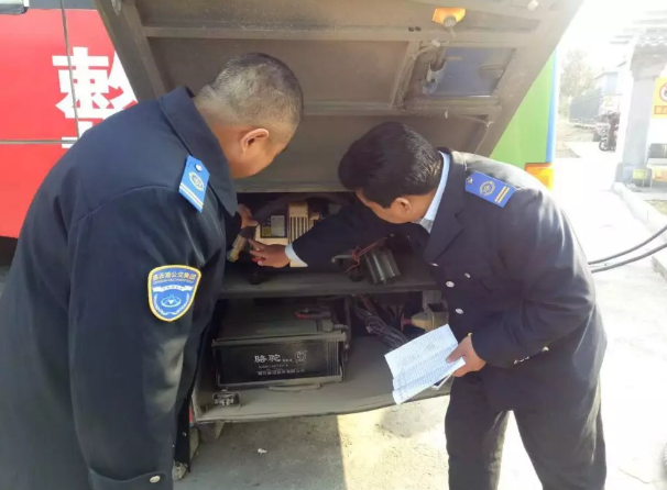 筑牢安全生產(chǎn)防護網(wǎng) 公交集團海通公交公司持續(xù)開展安全大檢查