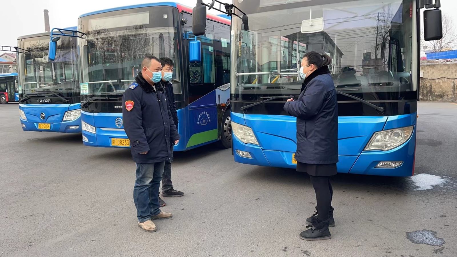 公交集團公交事業一部多措并舉開展春運期間車輛路口限速專項檢查