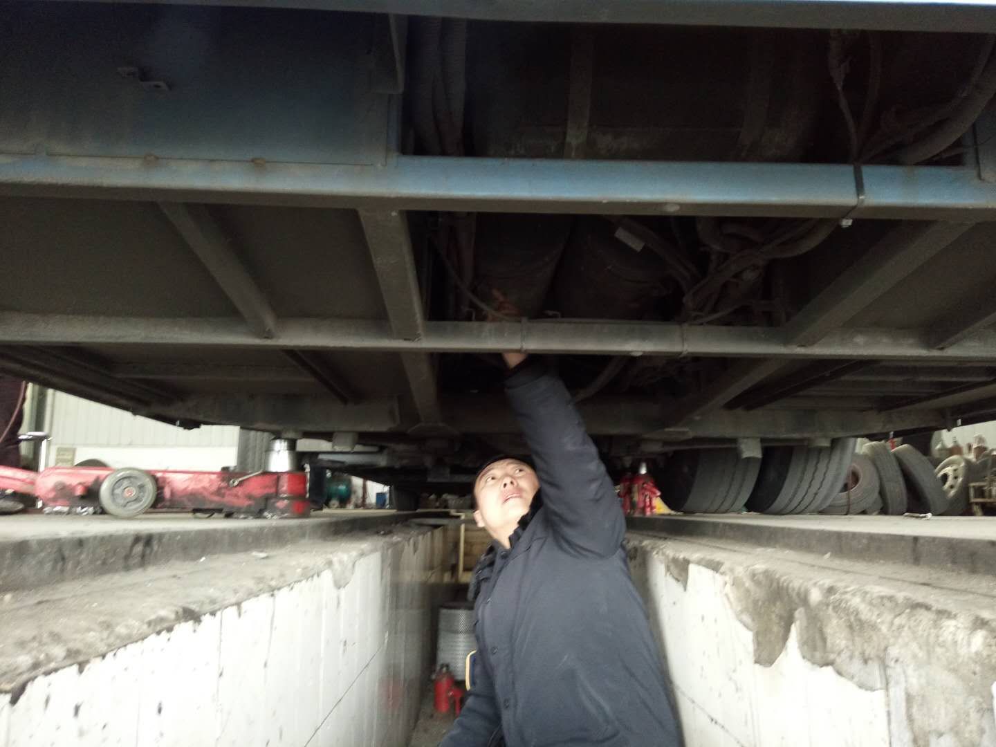 強化機務(wù)管理，筑牢行車安全防護網(wǎng)